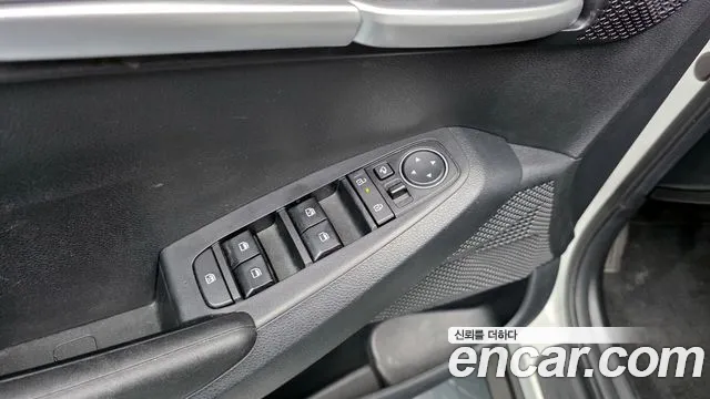 Kia Seltos — Фото автомобиля 19