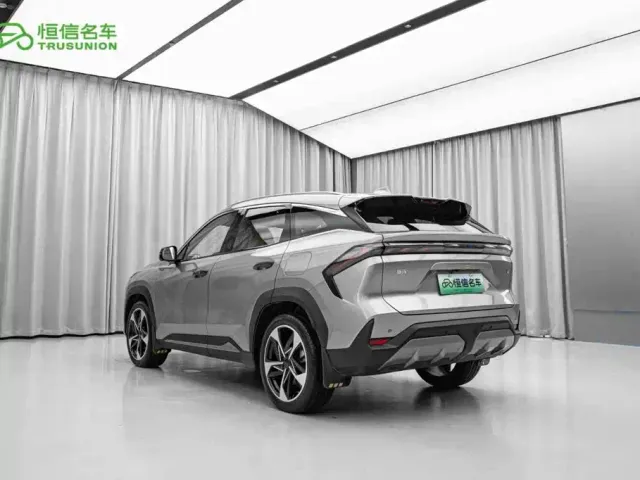Geely Galaxy L7 — Фото автомобиля 7