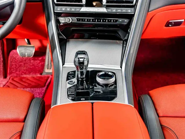 BMW 8 Series — Фото автомобиля 15