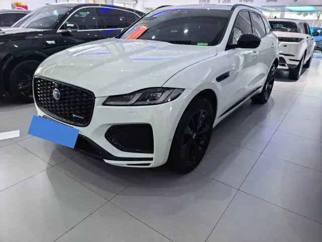 Фотография автомобиля — Jaguar F-Pace