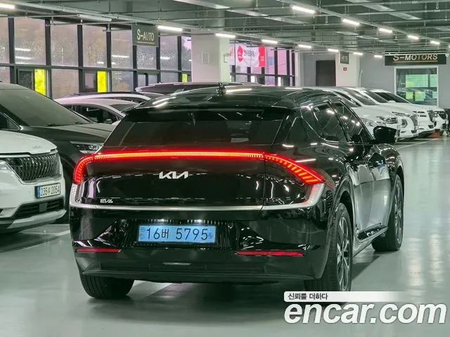 Kia EV6 — Фото автомобиля 4