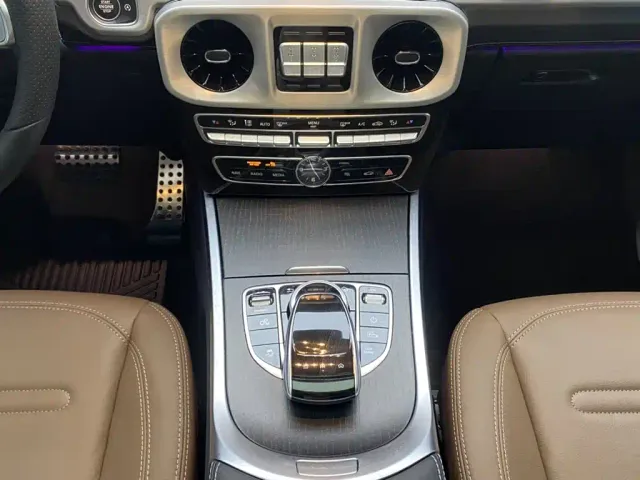 Mercedes-Benz G-Class — Фото автомобиля 21