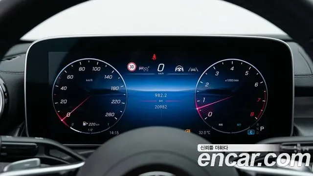 Mercedes-Benz E-Class — Фото автомобиля 8
