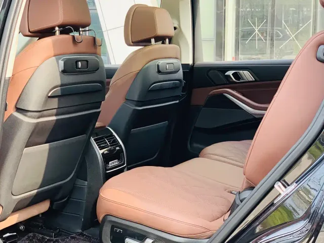 BMW X7 — Фото автомобиля 18