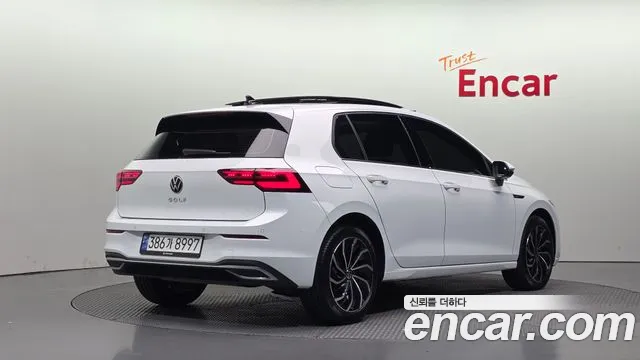 Volkswagen Golf Golf 8 поколение 2.0 TDI Prestige — Фото автомобиля 2