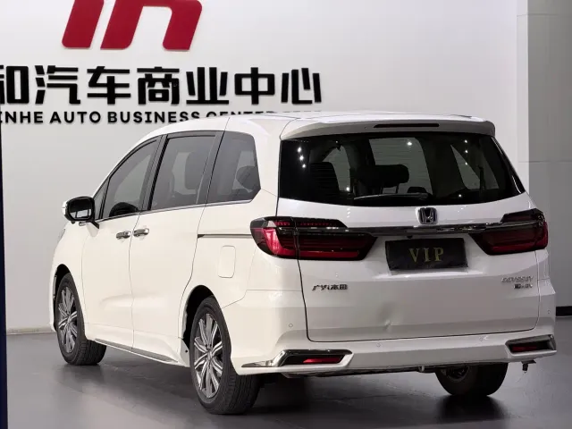 Honda Odyssey — Фото автомобиля 6
