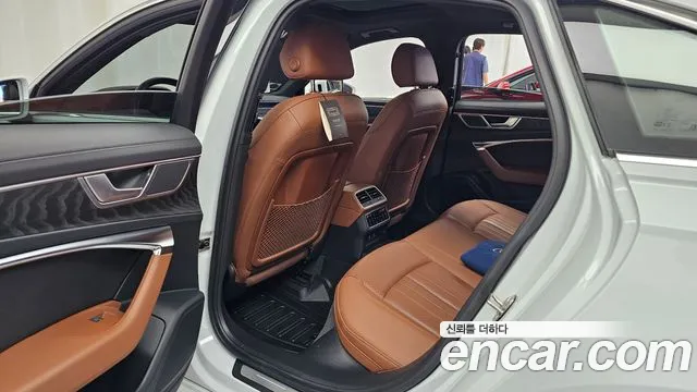 Audi A6 C8 — Фото автомобиля 18