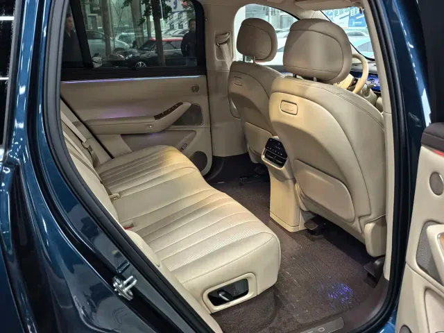 Aito M7 — Фото автомобиля 5
