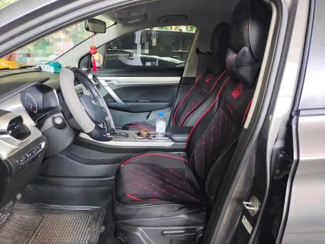 Geely Binyue — Фото автомобиля 18