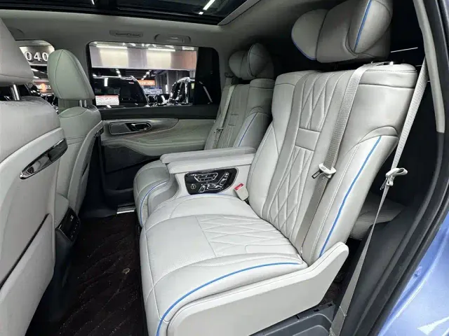 GAC Trumpchi GS8 — Фото автомобиля 27