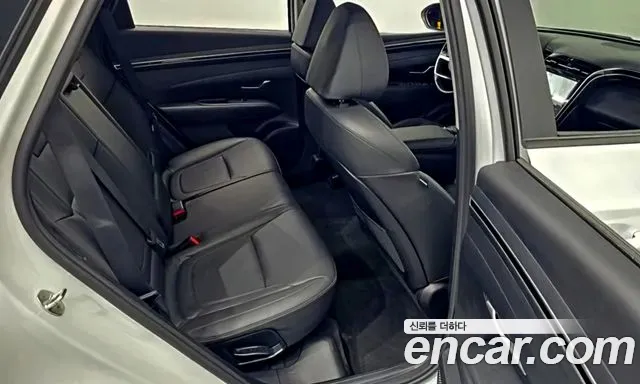 Hyundai Tucson Tucson (NX4) Бензин 1.6 турбо 2WD — Фото автомобиля 12