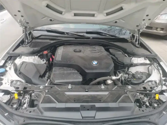 BMW 3 Series — Фото автомобиля 19