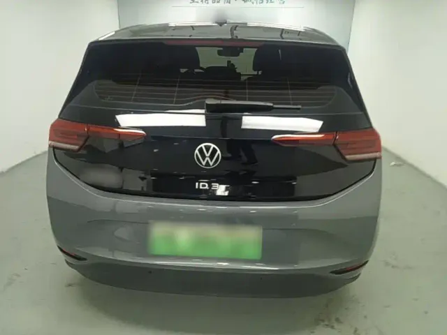 Volkswagen ID.3 — Фото автомобиля 5