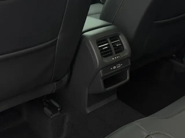 Volkswagen Tharu — Фото автомобиля 13