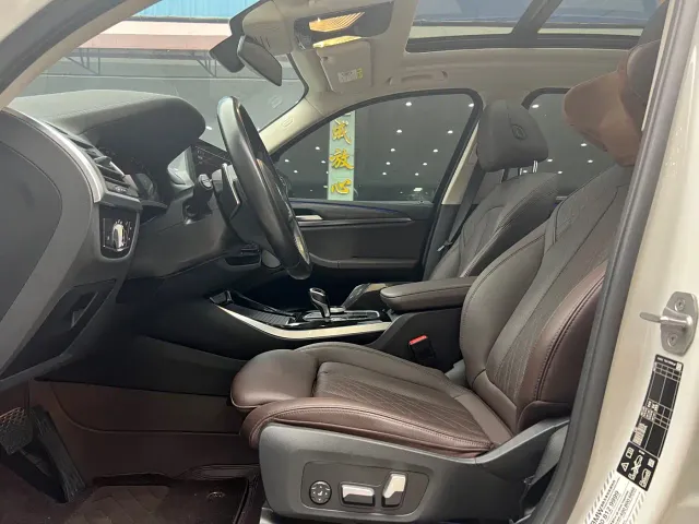 BMW X3 — Фото автомобиля 5