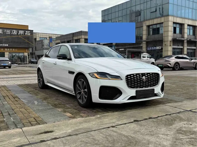 Jaguar XFL — Фото автомобиля 3
