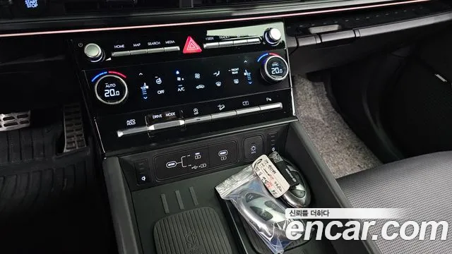 Hyundai Santafe Santa Fe (MX5) Бензин 2.5T 2WD — Фото автомобиля 18