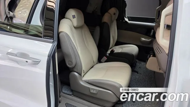 Kia Carnival 4th Gen — Фото автомобиля 17