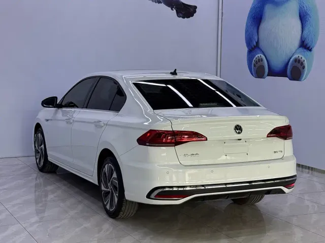 Volkswagen Bora — Фото автомобиля 6