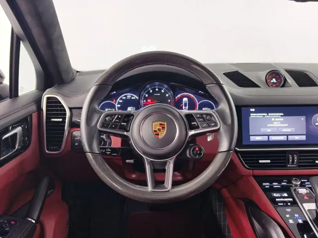 Porsche Cayenne — Фото автомобиля 14