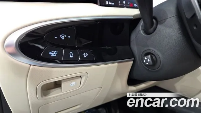 Genesis GV70 — Фото автомобиля 26