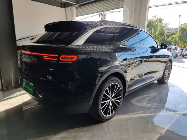 Leapmotor C11 — Фото автомобиля 6