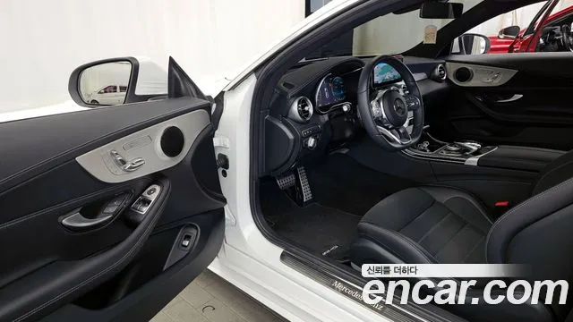 Mercedes-Benz C-Class — Фото автомобиля 10