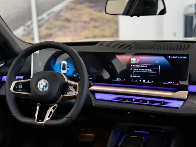 BMW 5 Series — Фото автомобиля 18