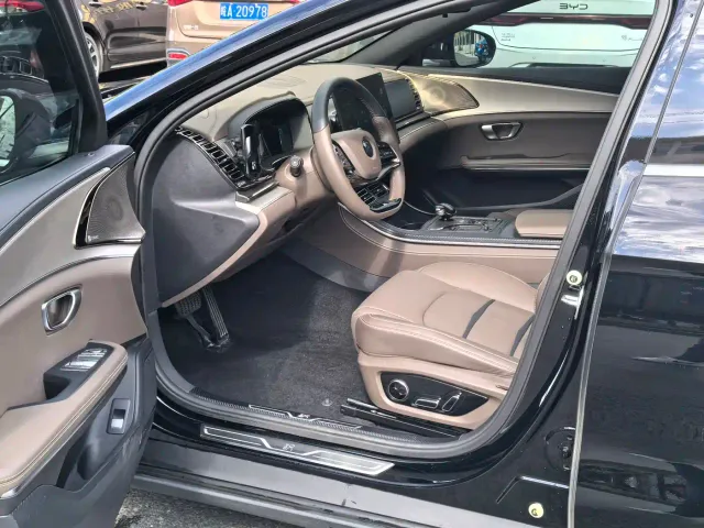 BYD Han — Фото автомобиля 4