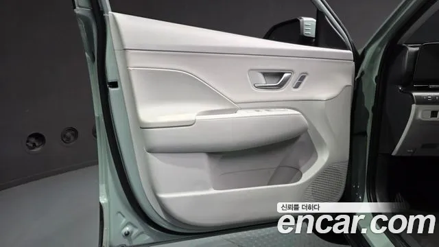 Hyundai Kona SX2 — Фото автомобиля 13