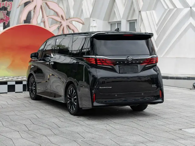 Toyota Alphard 2024 Hybrid 2.5L Prestige Edition — Фото автомобиля 6