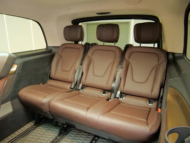 Mercedes-Benz V-Class — Фото автомобиля 15