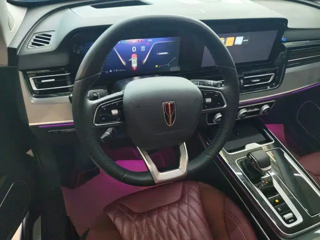 Hongqi HS5 — Фото автомобиля 2