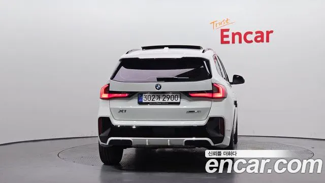 BMW X1 — Фото автомобиля 4