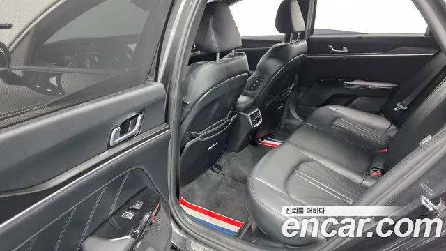 Kia K5 Generation 3 — Фото автомобиля 18