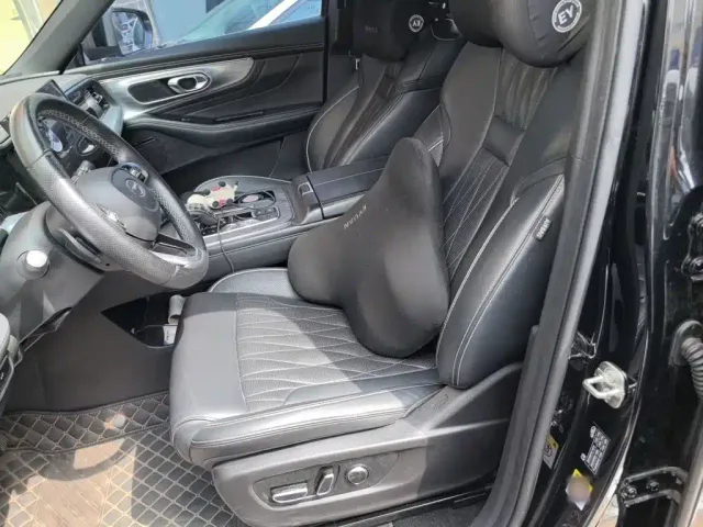 GAC Trumpchi GS8 — Фото автомобиля 11