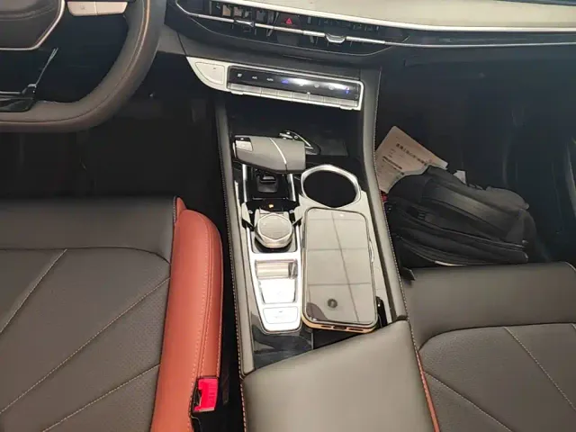Changan Eado — Фото автомобиля 13