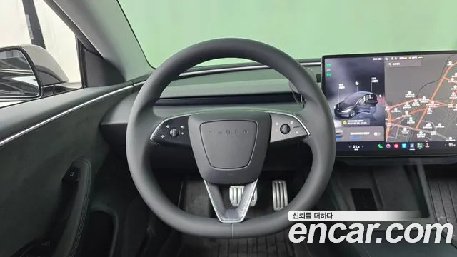 Tesla Model 3 — Фото автомобиля 19