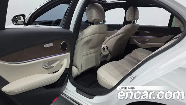 Mercedes-Benz E-Class W213 — Фото автомобиля 18
