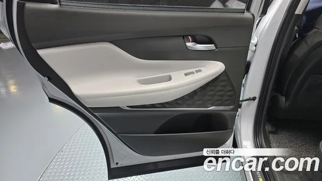 Hyundai Santafe — Фото автомобиля 21