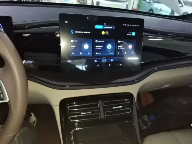 BYD Qin PLUS — Фото автомобиля 12