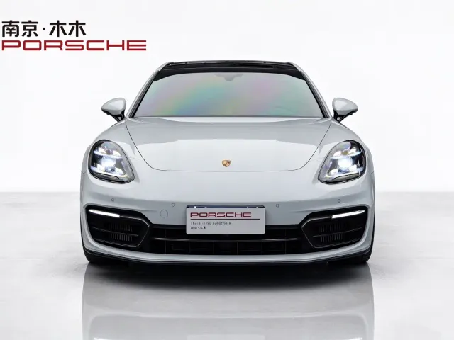 Porsche Panamera — Фото автомобиля 2