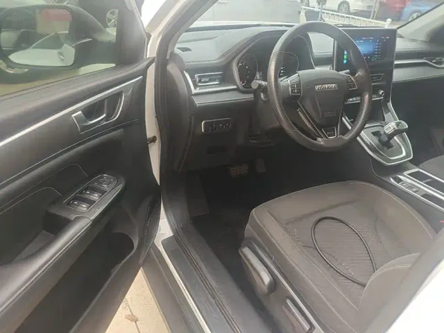 Haval M6 — Фото автомобиля 15