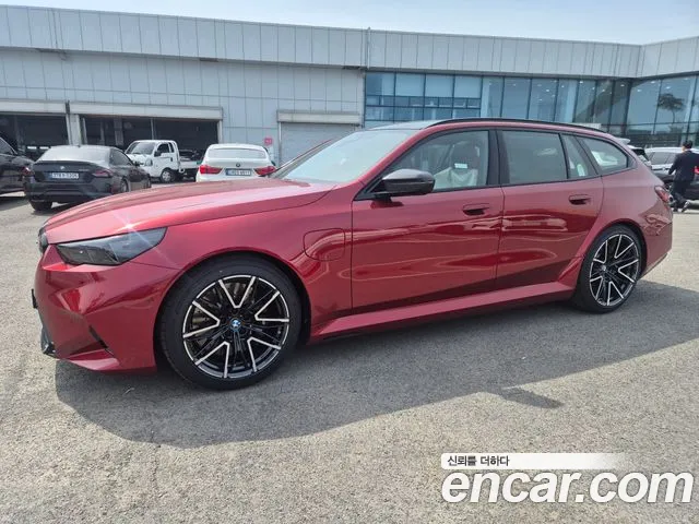 BMW M5 G90 — Фото автомобиля 3