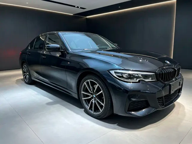 BMW 3 Series — Фото автомобиля 3