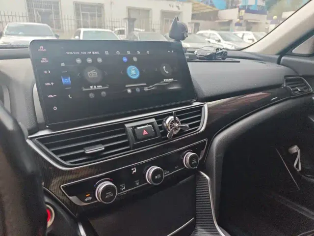 Honda Accord — Фото автомобиля 14