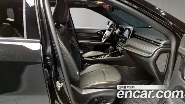 Jeep Compass — Фото автомобиля 10