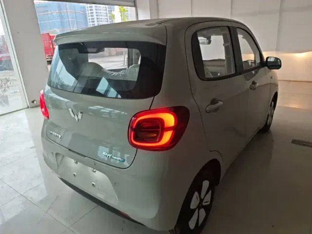 Wuling Hongguang Mini EV — Фото автомобиля 6