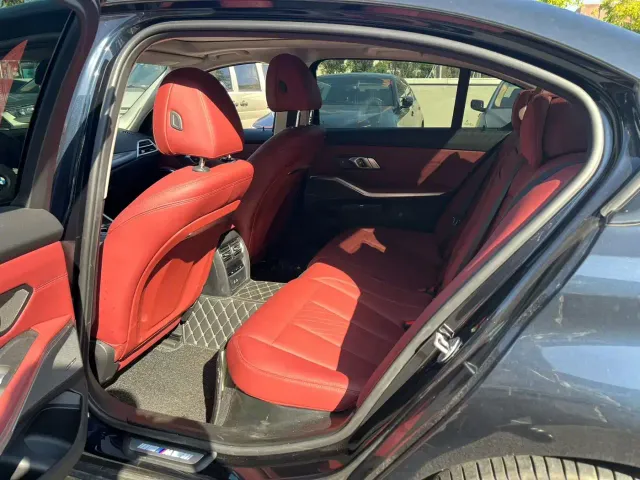 BMW 3 Series — Фото автомобиля 4