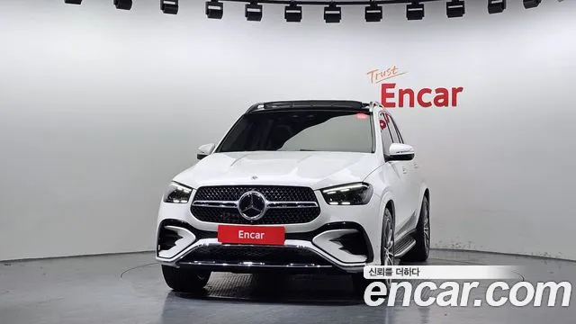 Mercedes-Benz GLE-Class — Фото автомобиля 3